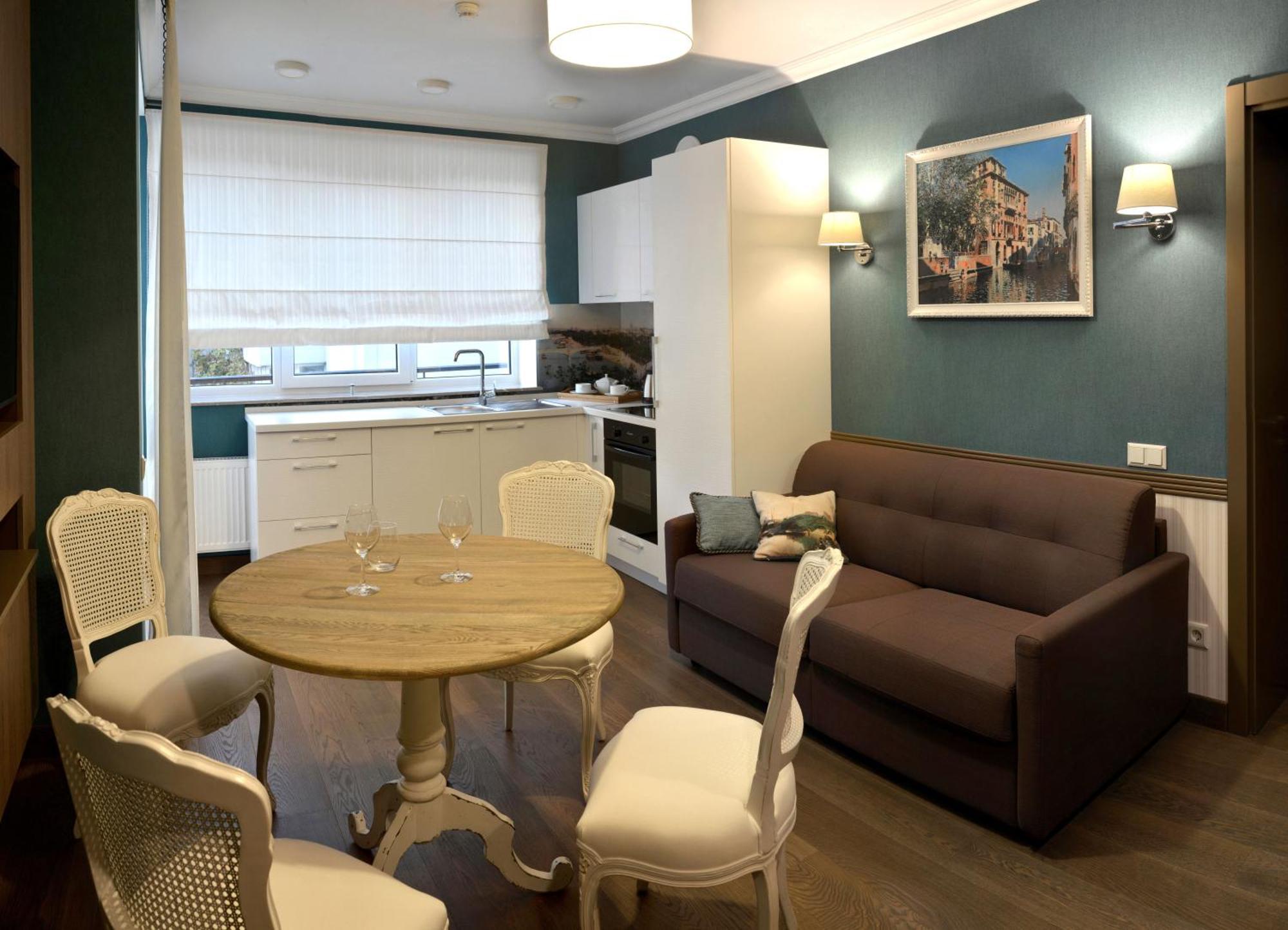 צ'יסינאו Zentrum Hotel מראה חיצוני תמונה
